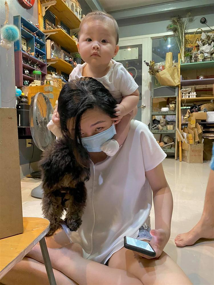 Em gái Trấn Thành qua ảnh chồng tag có thật sự lung linh như khi lên hình?-5