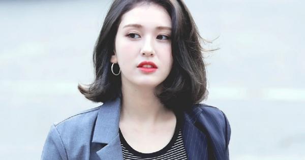 Thiên thần lai Jeon Somi chắc cả đời phải chịu mang nickname bình hoa vô cảm-1