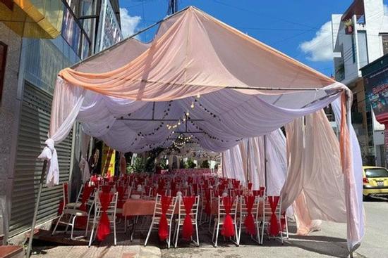 Tìm thấy cô dâu 'bùng' tiệc cưới