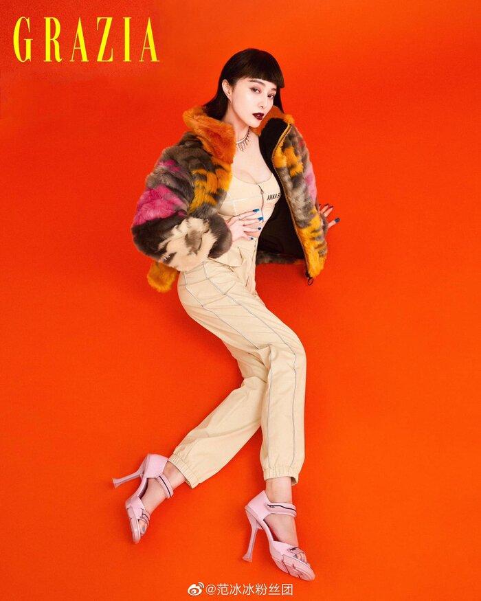 Phạm Băng Băng diện jumpsuit khoét ngực sâu tôn vòng 1 khủng-2