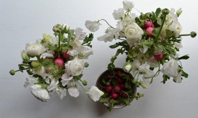 Hội chị em trổ tài cắm hoa bằng rau củ đẹp lạ, chơi chán thì mang nấu ăn-8