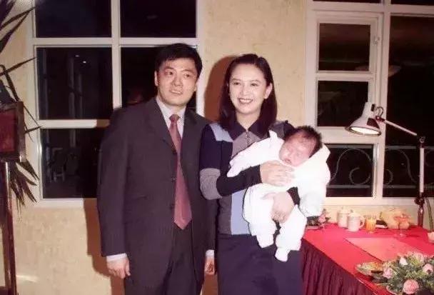 Tăng Hoa Thiên: mỹ nhân mất Lương Triều Vỹ vào tay Lưu Gia Linh vì ghen tuông mù quáng-13