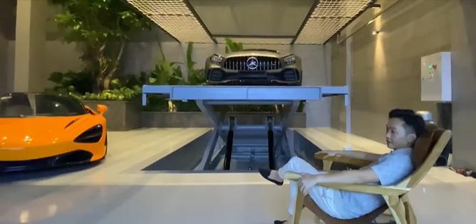 Chiếc xe đạp đầu tiên xuất hiện trong gara của vợ chồng Cường Đô La giá bao nhiêu?-8