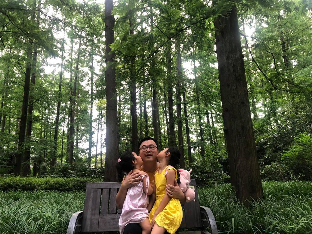 Chồng Trung Quốc hết mực yêu chiều hoa hậu Hương Giang và 2 con-2