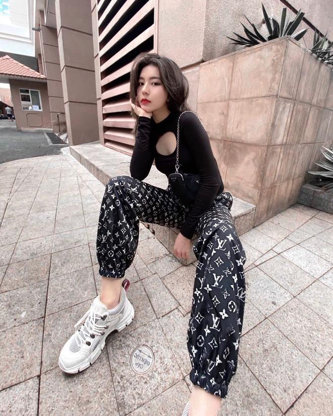 Kiểm kê những món quà khủng mùa Trung thu: Vợ chồng tặng nhau cả núi tiền, sương sương cũng xe hơi, đồ hiệu-13