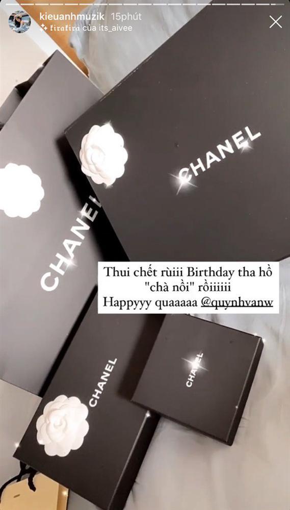 Kiểm kê những món quà khủng mùa Trung thu: Vợ chồng tặng nhau cả núi tiền, sương sương cũng xe hơi, đồ hiệu-16