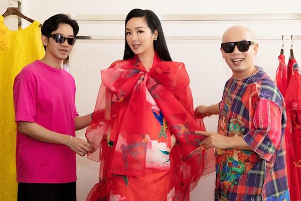 NTK Vũ Ngọc & Son: Chúng tôi là nhà thiết kế duy nhất được diễn ở Đại Nội Huế-3