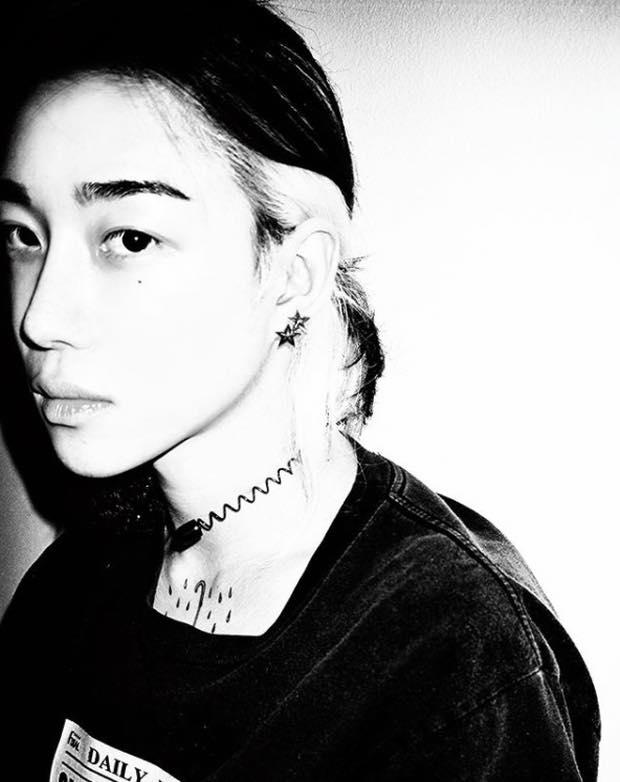 Gia thế cực khủng của nam chính trong MV BLACKPINK-6