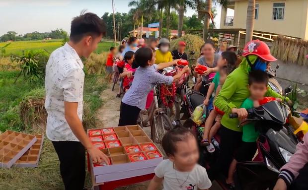 Làm clip bảo vệ môi trường, con trai bà Tân Vlog bị chỉ ra chuyện lừa dối khán giả-11