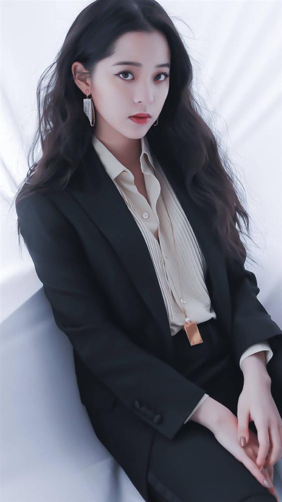 Phụ nữ thuộc 4 cung Hoàng đạo này sở hữu trí tuệ phi thường, tài năng thiên bẩm-1