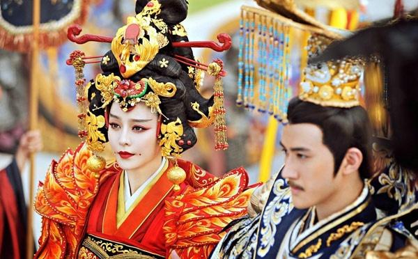 Ngắm tạo hình hoàng hậu trong lễ đăng cơ qua các triều đại của Trung Quốc-5