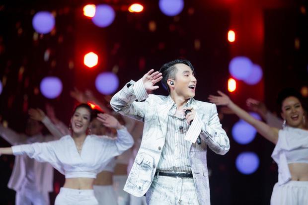 Dàn sao Chàng Trai Năm Ấy sau 6 năm: Sơn Tùng M-TP chưa bao giờ ngừng hot, Hari Won phủ sóng gameshow-7
