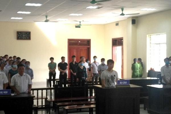 TP.HCM: Phẫn nộ gã đàn ông tông xe làm người bán vé số tật nguyền chấn thương nặng rồi bỏ chạy-4