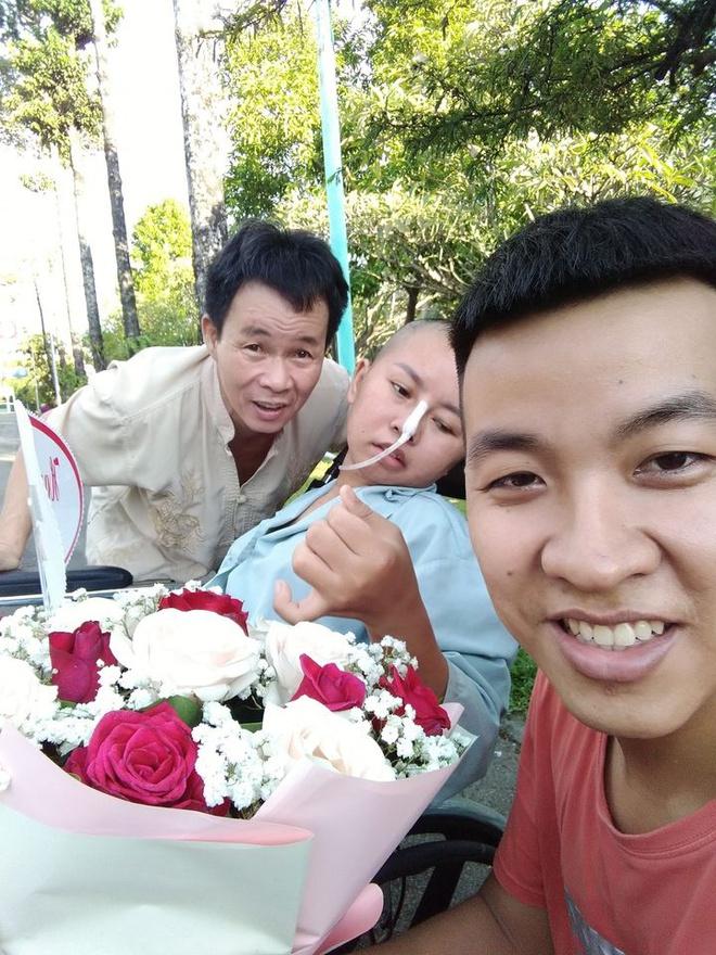 Sinh nhật đặc biệt của người vợ bị xuất huyết não-2