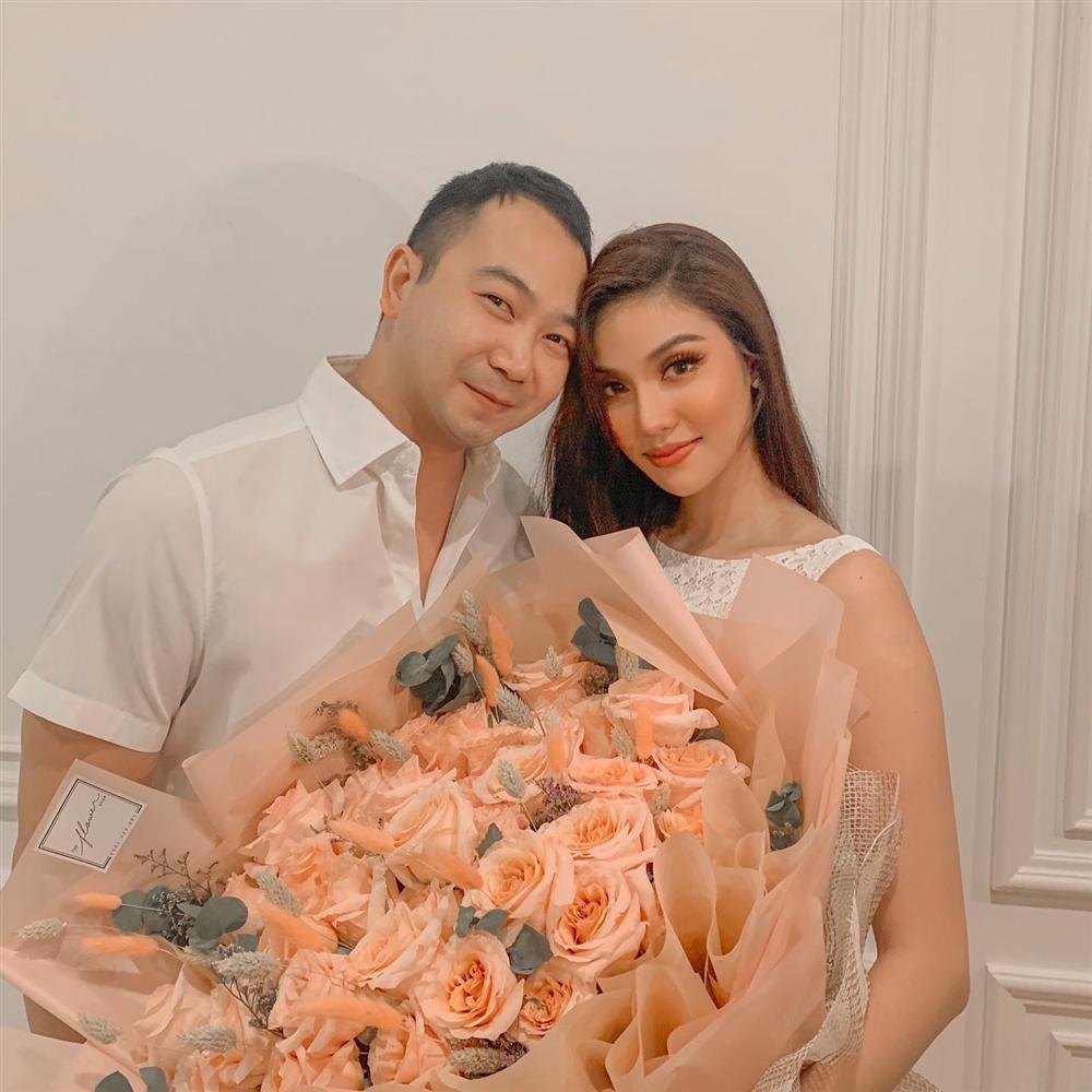 Chồng đại gia kỷ niệm 2 năm kết hôn, nói như rót mật vào tai Lan Khuê-1