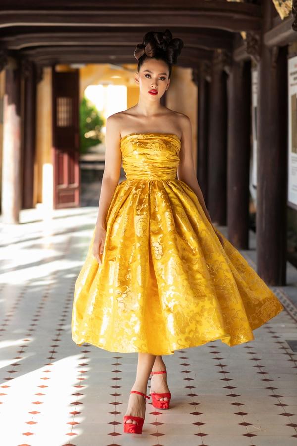 Nửa thập kỷ mới xuất hiện tại show event, Mỹ Lệ đeo khẩu trang hoa che nửa mặt-11