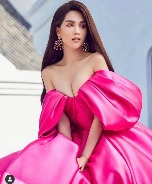 Diện kiểu áo độc, Ngọc Trinh khéo léo chứng minh vòng 1 đẹp tự nhiên không chỉnh sửa-5