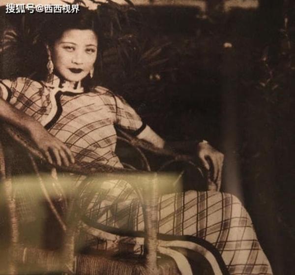 Cô chỉ sống đến 25 tuổi, sau khi qua đời có 300.000 thương tiếc và 7 người tự tử theo cô-3