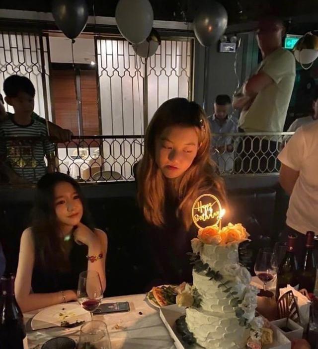 4 thiên kim tiểu thư Cbiz: Đã siêu giàu lại còn chơi với nhau, ai làm lại?-10