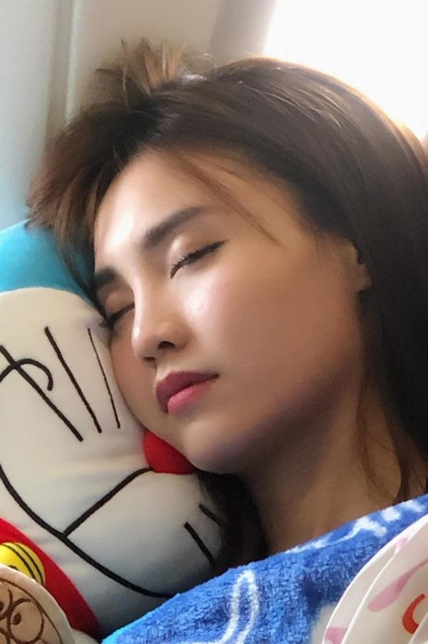 Ngân Khánh, Hương Giang, Lan Ngọc bị dìm hàng lúc ngủ vẫn đẹp bất chấp-3