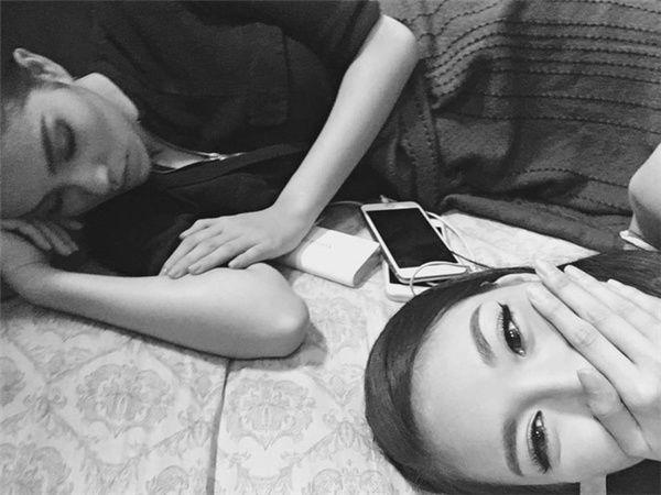 Ngân Khánh, Hương Giang, Lan Ngọc bị dìm hàng lúc ngủ vẫn đẹp bất chấp-13