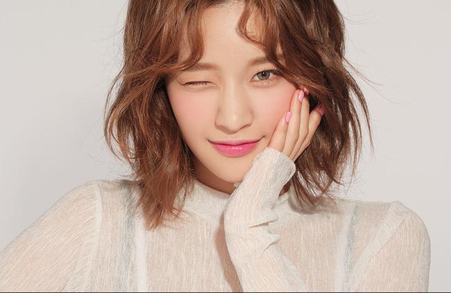 Nháy mắt vào giờ nào, điềm báo chuẩn giờ đó...-1