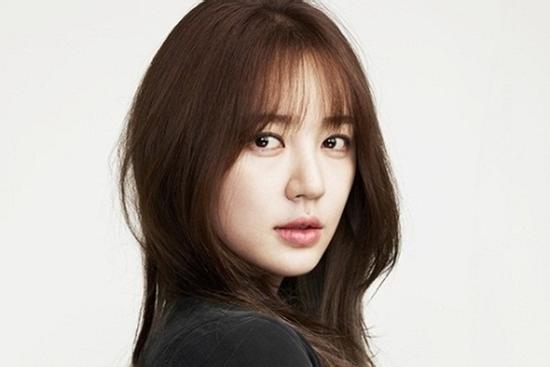 'Thái tử phi' Yoon Eun Hye tham gia show giải trí sau 8 năm bị ghét bỏ