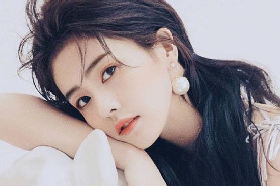 Bạch Lộc: 'gà cưng' của Vu Chính chăm chỉ đóng phim nhưng mãi không tỏa sáng