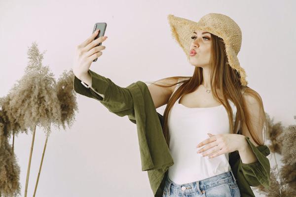 Nhìn cách sử dụng mạng xã hội, đoán người ấy thuộc cung hoàng đạo nào-3