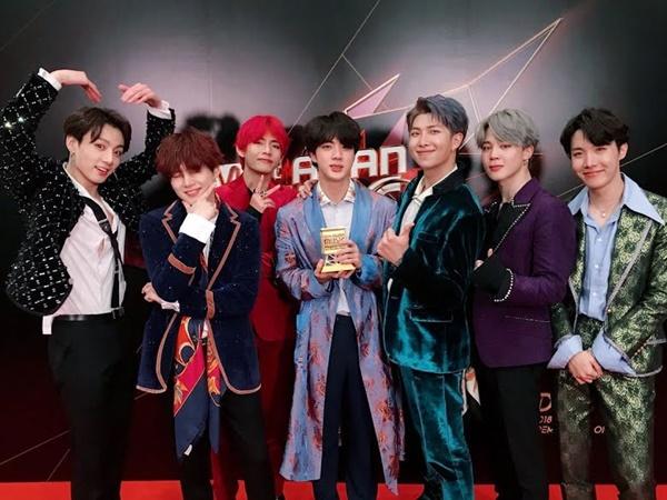 LOVE YOURSELF: Tear khiến BTS khóc ròng đúng như cái tên album-5