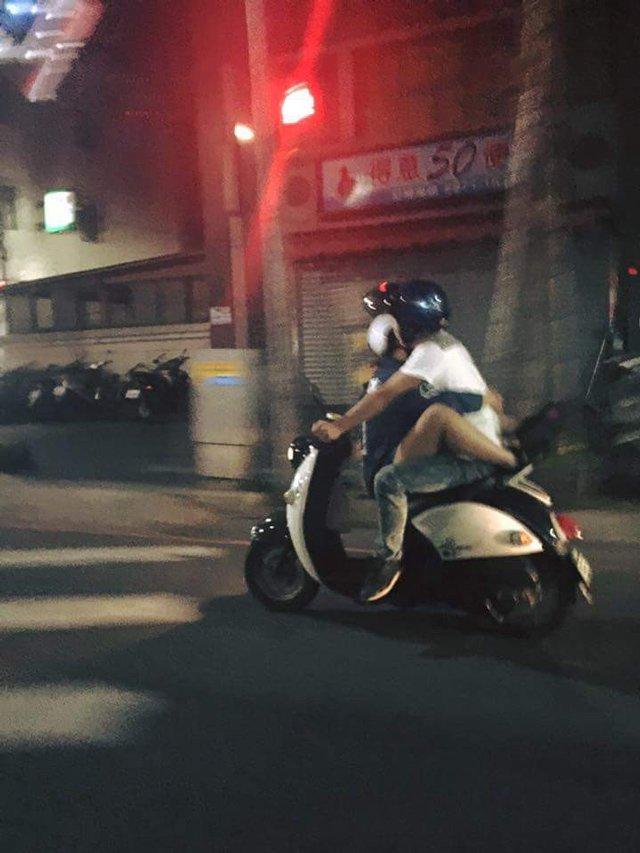 Diễn cảnh yêu đương ở tư thế ngàn cân treo sợi tóc, cặp đôi khiến người nhìn thót tim-3