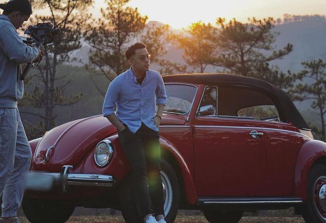 Loạt ảnh toát mùi giàu sang của hội thiếu gia và ông chủ trẻ, không phải ai cũng có đẳng cấp pose này!-12