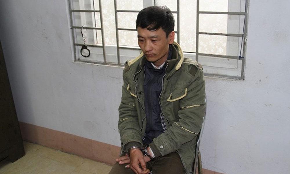 Nghi bị bỏ thuốc độc vào nước ăn, chém tử vong con trai 4 tuổi nhà hàng xóm-1