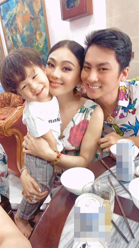 Trước Thảo Trang - Quang Pháp, Vbiz có nhiều cặp đôi chị em hạnh phúc viên mãn-5