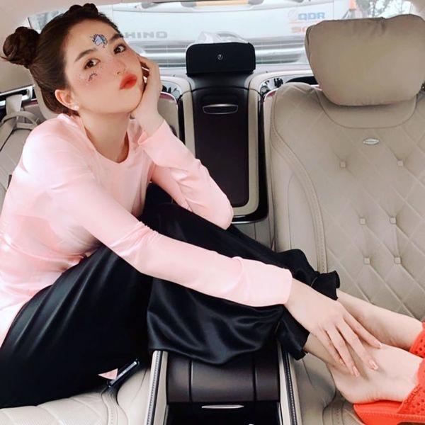 Tiếp bước Sơn Tùng M-TP, Ngọc Trinh công bố diễn viên độc quyền mà ai cũng ngạc nhiên-2