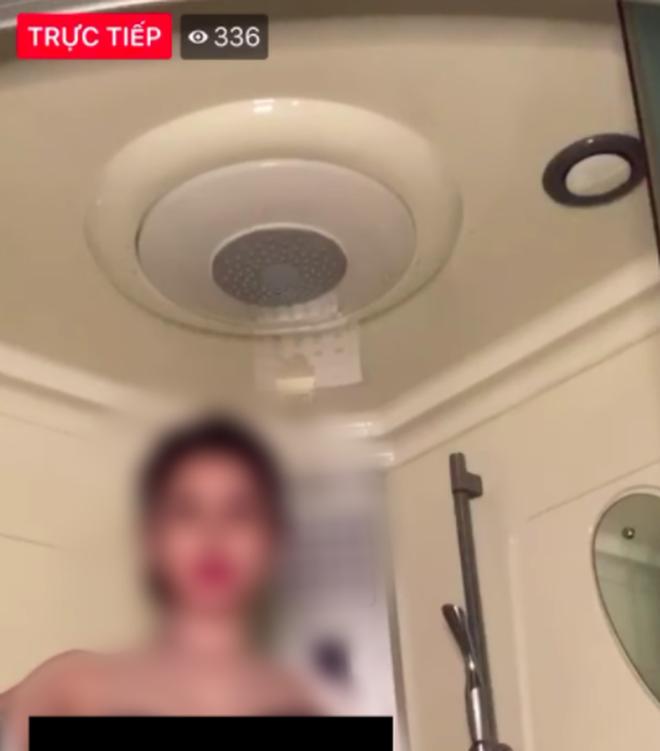 Xôn xao Facebook cô giáo Trang yêu cầu học sinh nộp phí mới cho rửa mắt bằng clip 18+-5