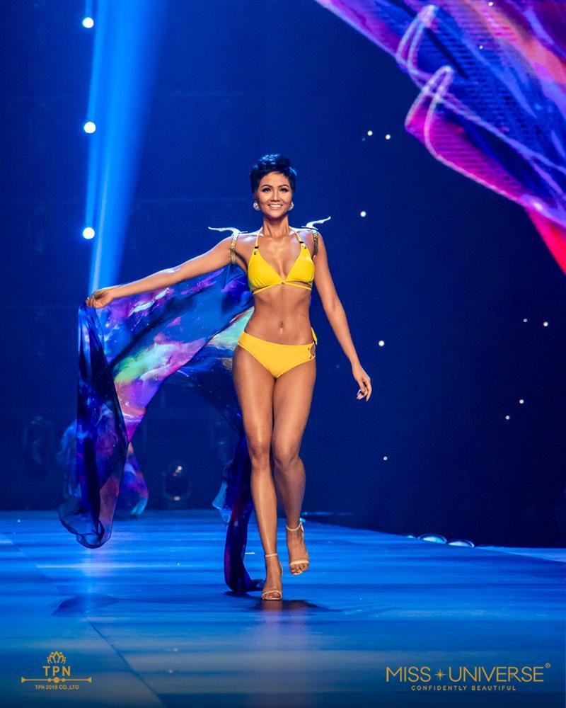 HHen Niê mất chỉ số vàng, còn đâu best body chấn động Miss Universe-7