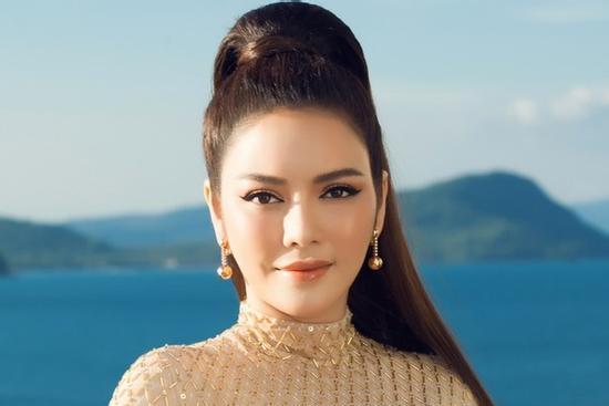 Bị chỉ trích cố tình 'rặn' chữ điệu chảy nước, Lý Nhã Kỳ nói gì?