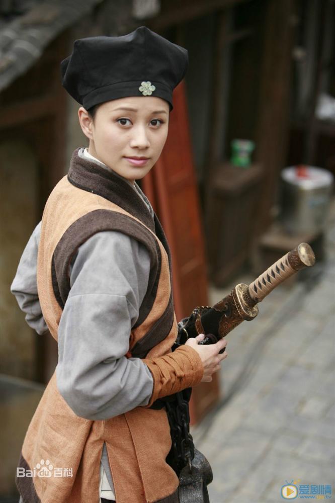 Mỹ nhân Hoa ngữ bị nghi là người chuyển giới, chết vai vì phim quá thành công-3