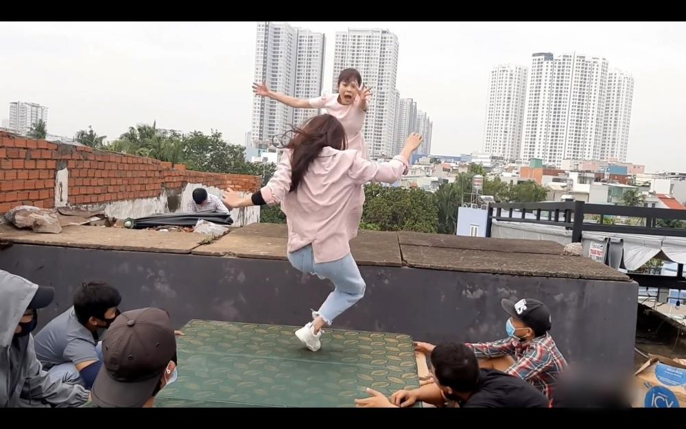 Hậu trường cảnh nhảy lầu phim Việt: người bảo hộ đầy đủ, người liều mạng chẳng có gì-4