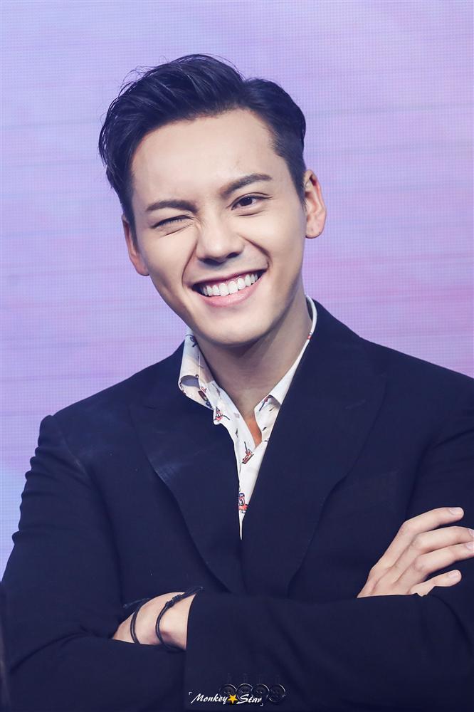 Gia thế khủng của Trần Vỹ Đình, thiếu gia hàng thật giá thật của Cbiz-2