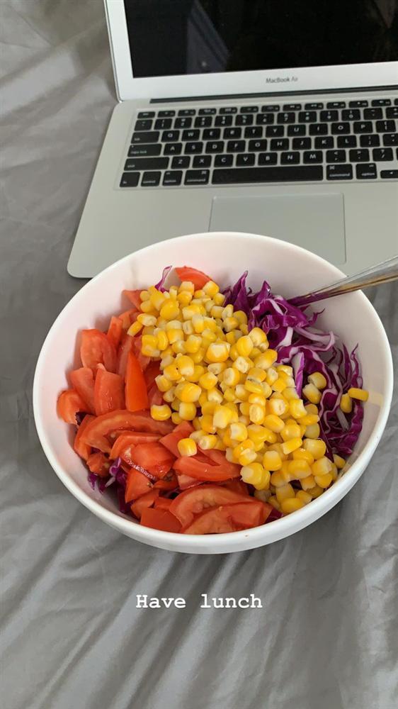 Chấm tài bếp núc của bạn gái tin đồn thiếu gia Hiếu Nguyễn, bạn cho bao nhiêu điểm?-5