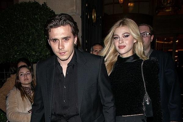 Victoria Beckham từ chối đi hát do bận kiếm tiền-3