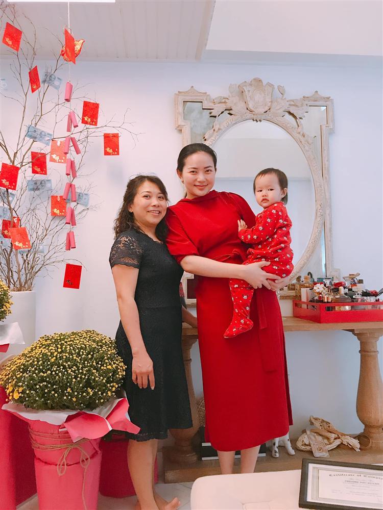 Hành trình từ chuẩn mẫu thành chuẩn mỡ của Phan Như Thảo-5