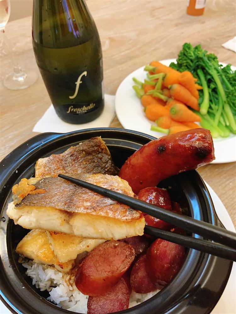 Bị cả thế giới chê mập, Phan Như Thảo livestream: Mời ngắm mình 3 giây-9