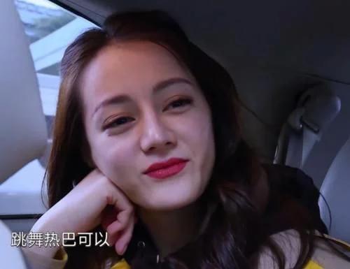 Địch Lệ Nhiệt Ba lộ ảnh không photoshop, bị nhận xét già chát so với tuổi 28-7