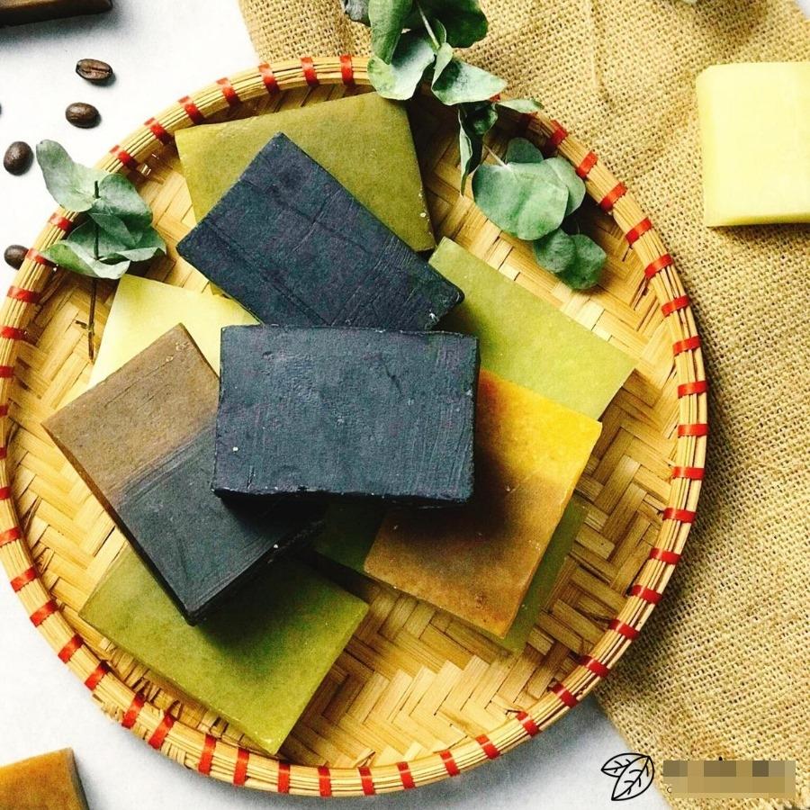 Học gái Hà Nội tự chế nước thơm xịt phòng, chỉ 5 phút mà bếp nhà ngát hương cả tháng-4