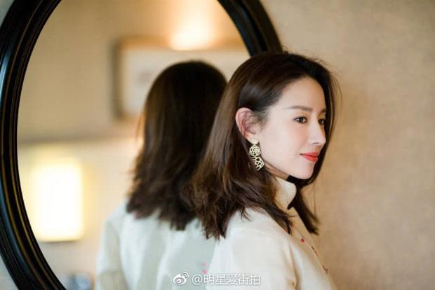 Phú Sát Hoàng hậu bị ghét nhất Hoa ngữ: Mặt mộc có nếp nhăn nhưng làn da vẫn trắng sáng, mắt trong trẻo-6