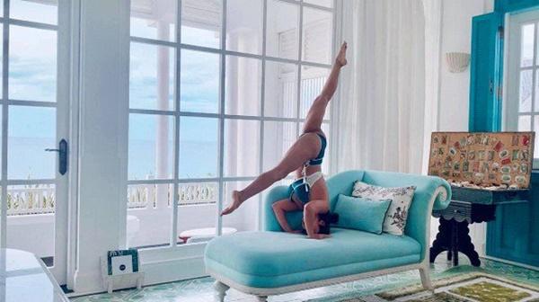 U40 sở hữu thân hình như U20: Mẹ 3 con Ốc Thanh Vân mê tập tư thế độc hiểm-2