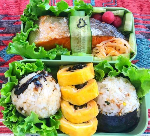 Trưa nào 9X cũng mang cơm tới tận công ty cho chồng, mỗi tuần chi 5 triệu tiền ăn-2